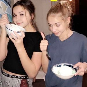 Meet your Posher, Ella